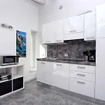 In Sul Garda 34645 公寓
